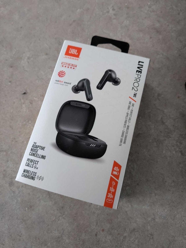 JBL Live Pro 2 TWS Earbuds - Excellent Condition
