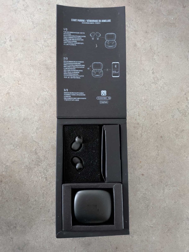 JBL Live Pro 2 TWS Earbuds - Excellent Condition - photo 2