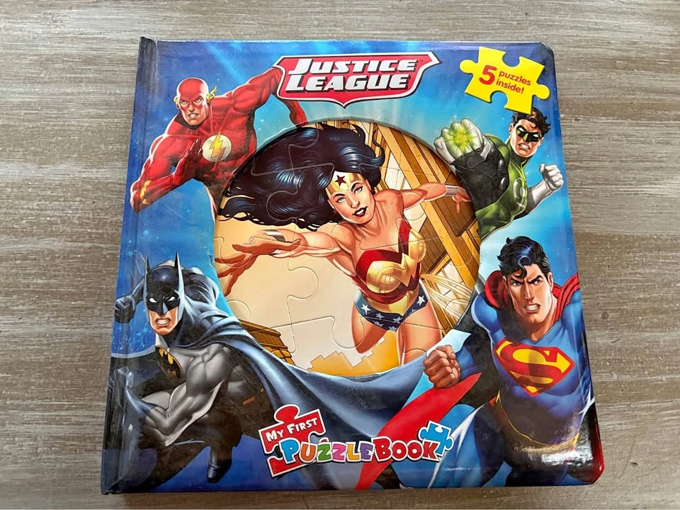 My First Puzzle Book: Justice League Superhero