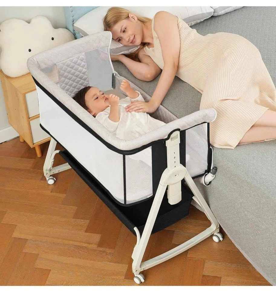 3-in-1 Convertible Baby Bassinet Bedside Sleeper (brand new) - photo 2