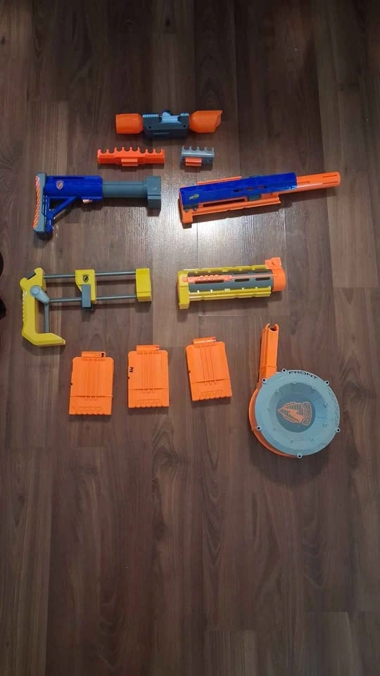 Nerf accessories and attachments. - photo 3