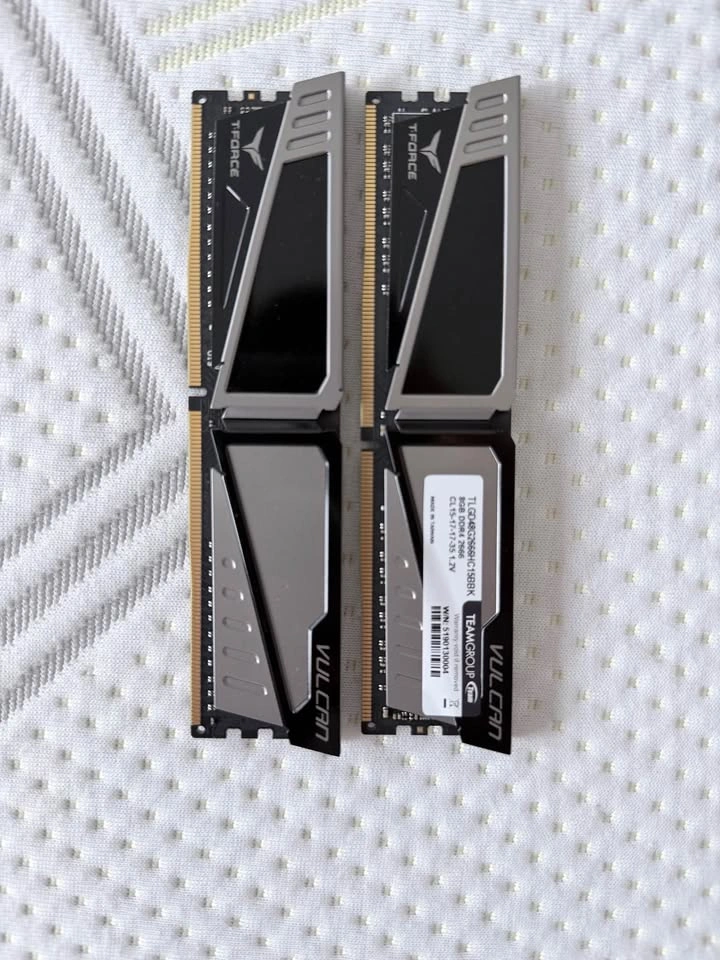 Gigabyte GTX 1070 8GB & T-Force Vulcan 16GB DDR4 RAM - photo 2
