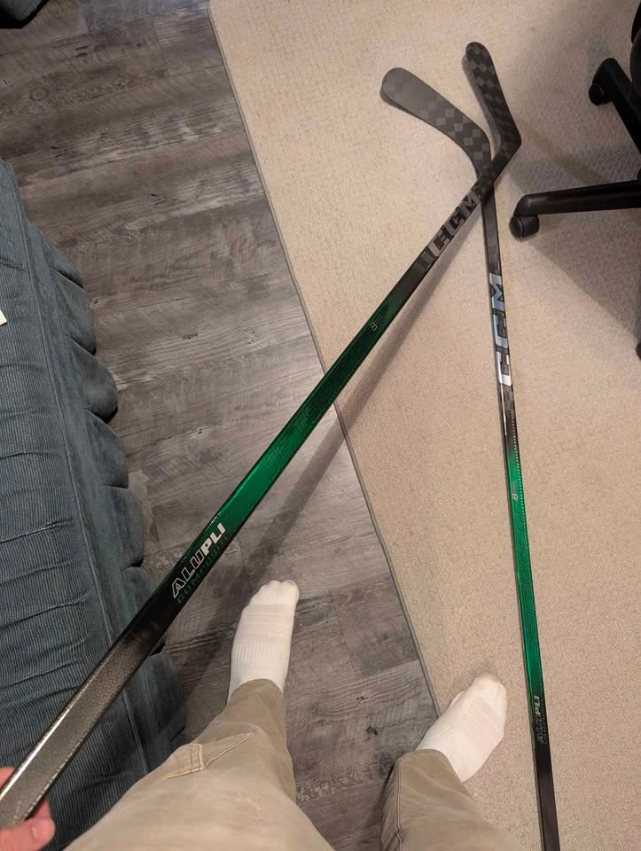 Hockey sticks for sale - photo 4