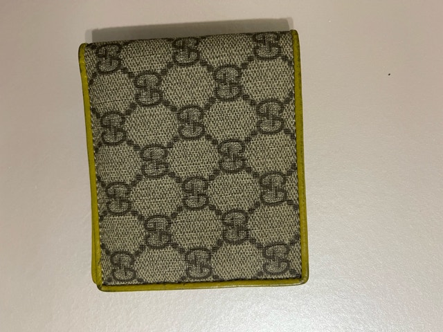 Authentic Gucci GG Supreme Bifold Wallet