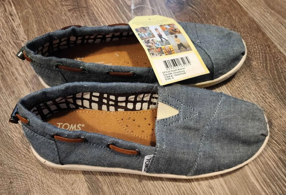 YOUTH SIZE 4 - Tom's Bimini