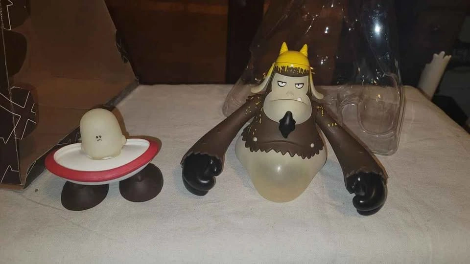 Scapegoat Billy Immigrant Billy Edition Vinyl Figure - photo 2