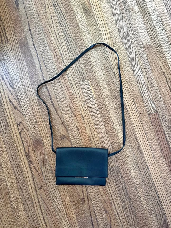 Black purse from H&M
