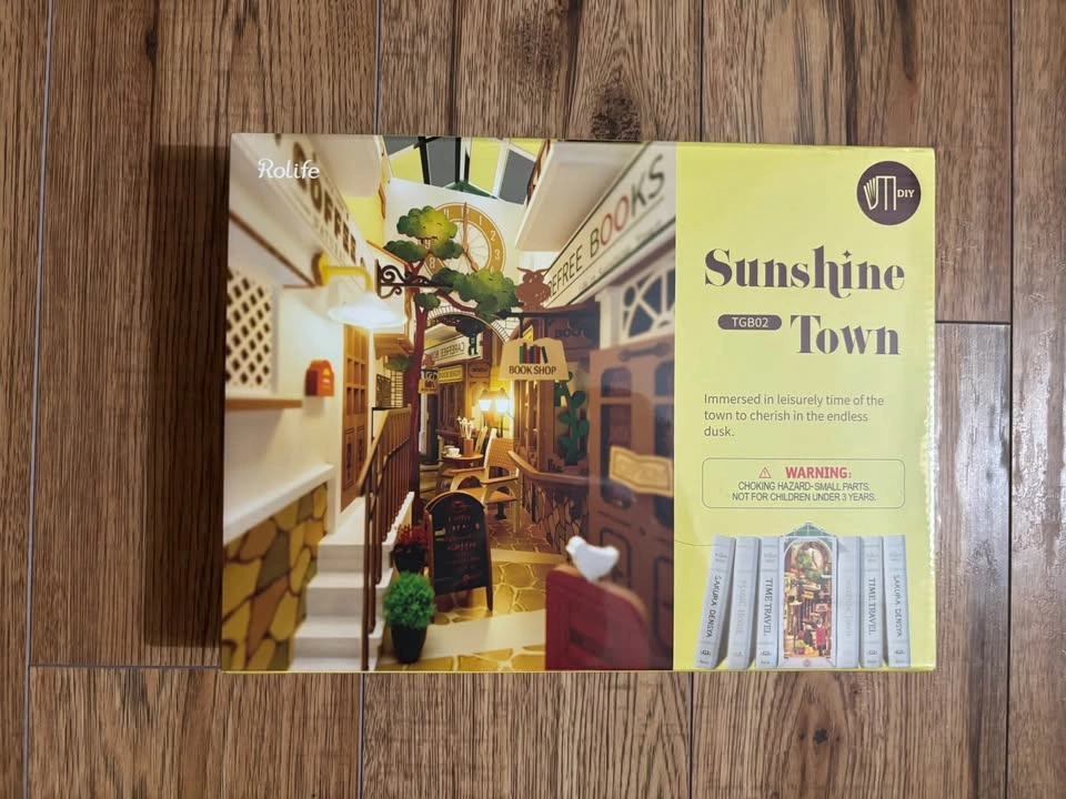 Rolife LED Book Nook Wooden Puzzle - New in Box - photo 4