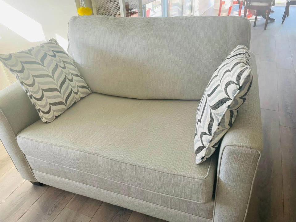 3+2 Seater Sofa for Sale - photo 5