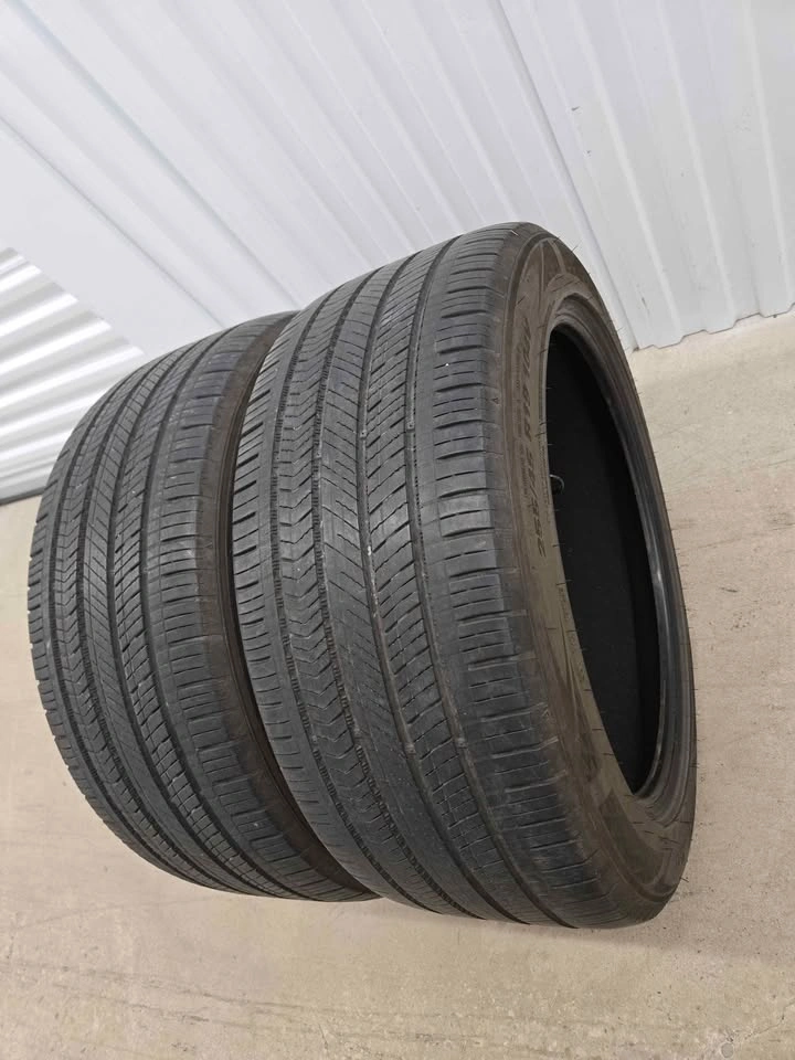255/45R19 Kumho Majesty Solus Tires - photo 2