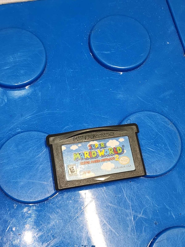 Gameboy Advance with Pokemon Red and Super Mario World - photo 4