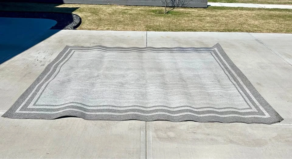 10 X 8 Ft Grey Geometric Outdoor Patio Rug
