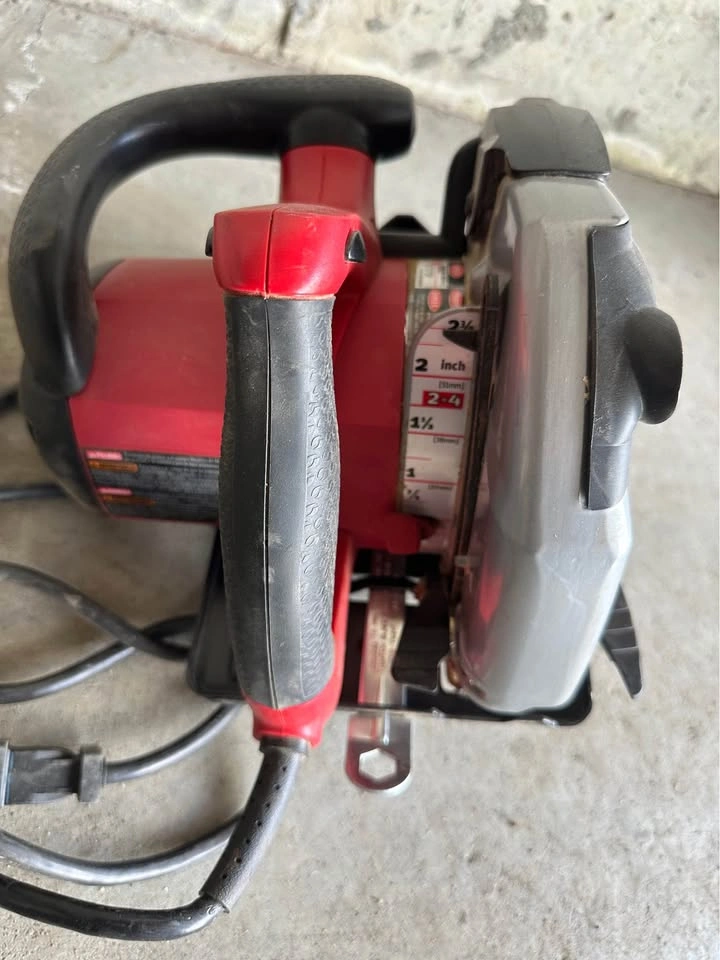 Skilsaw 5750 7-1/4" Circular Saw w/ Laser - photo 3
