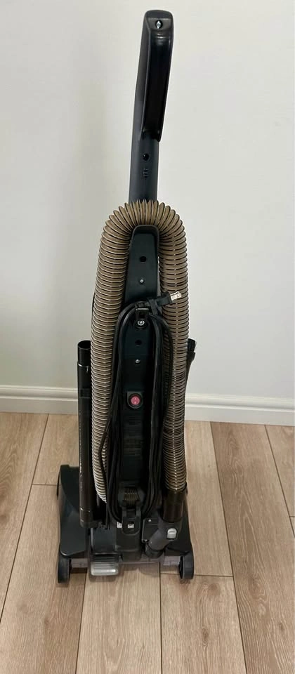 Hoover WindTunnel High Capacity Vacuum - photo 4