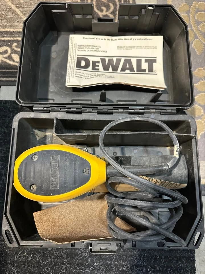 DeWalt D26441 1/4 Sheet Sander - photo 2