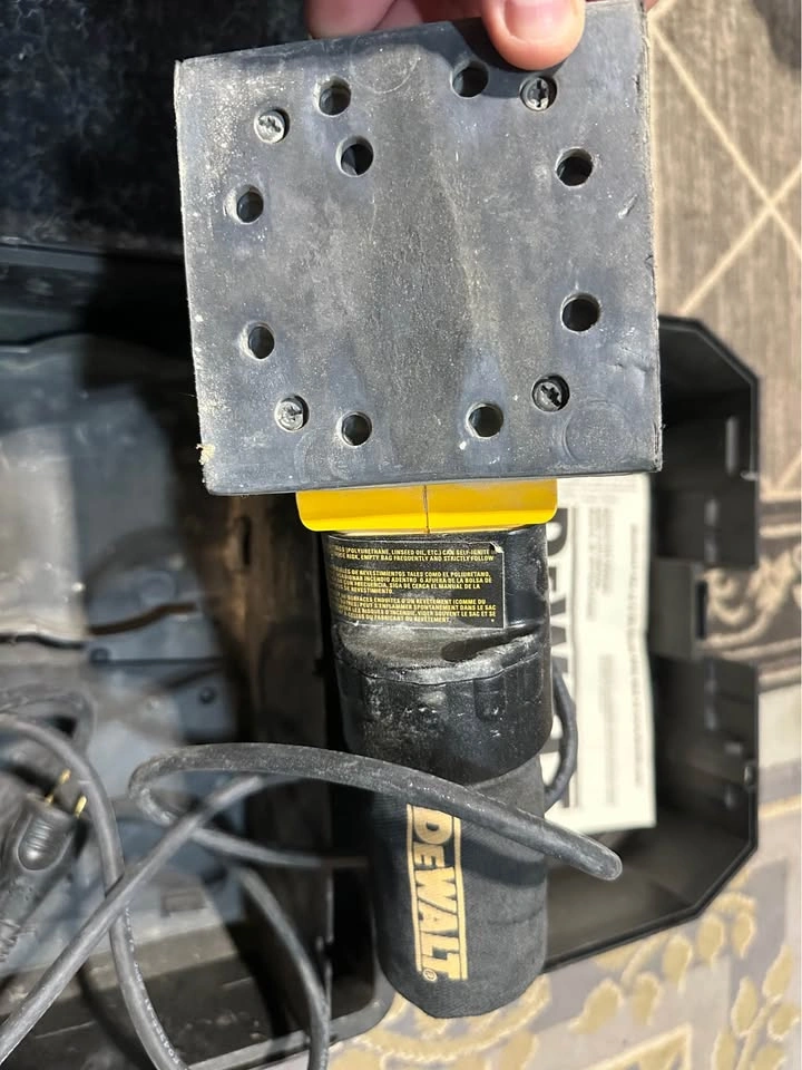 DeWalt D26441 1/4 Sheet Sander - photo 4