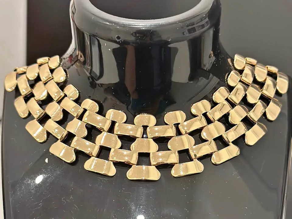 Golden neck peice jewelry thumbnail
