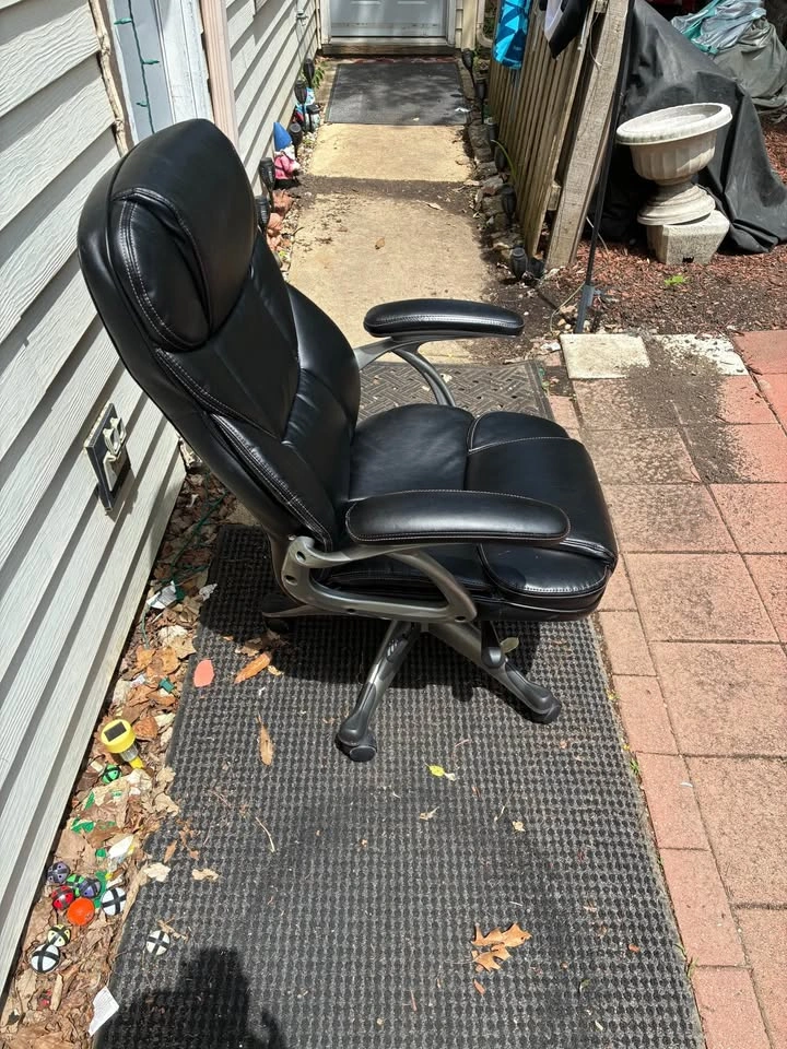 Staples Osgood Office Chair - photo 3