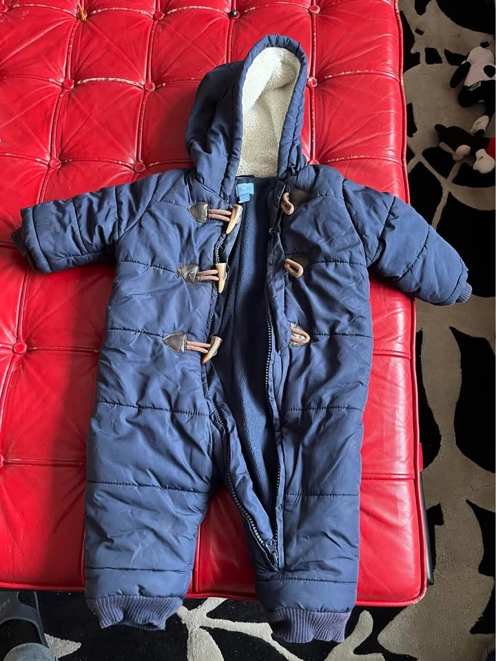 Children's Place 9-12m Snow Suit