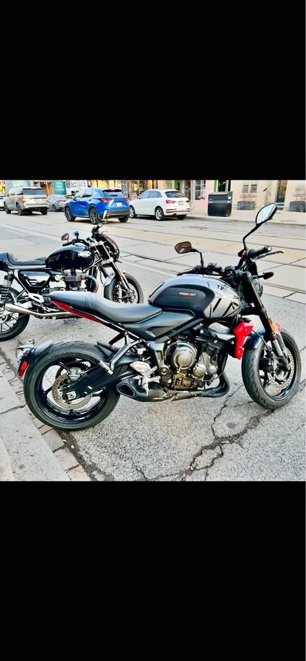 2023 Triumph Trident 660 - Mint Condition - 5,500 kms