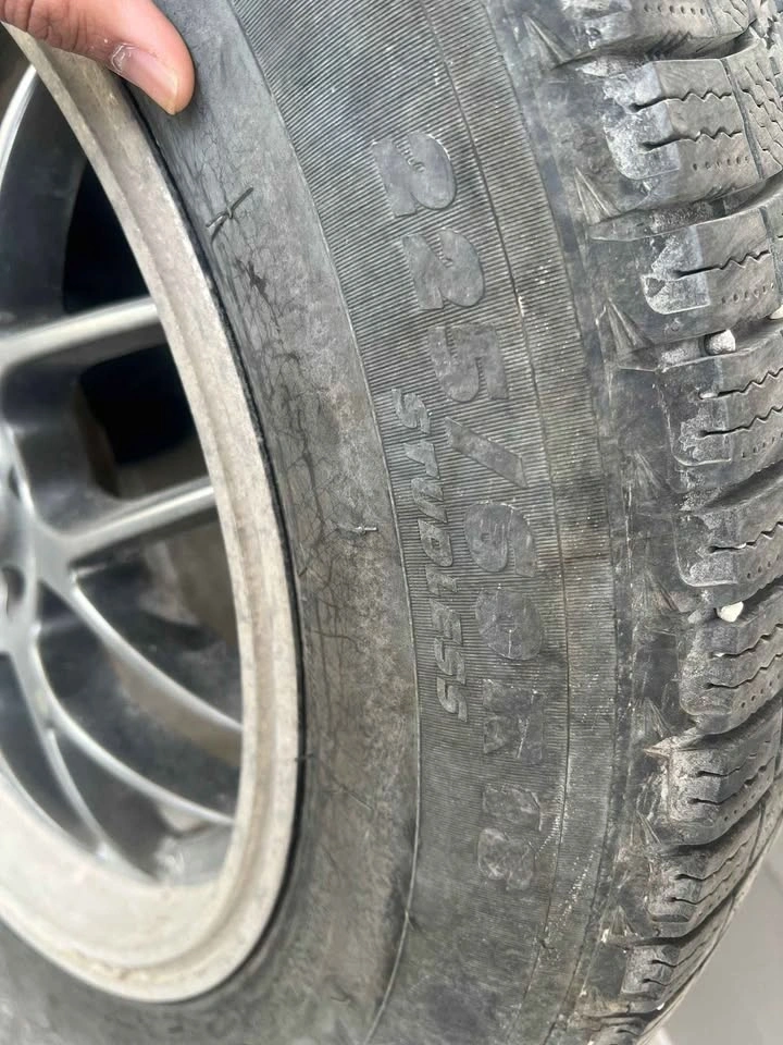 Michelin X-Ice Winter Tires 225/65 R18 on Rims - Set of 4 - photo 2