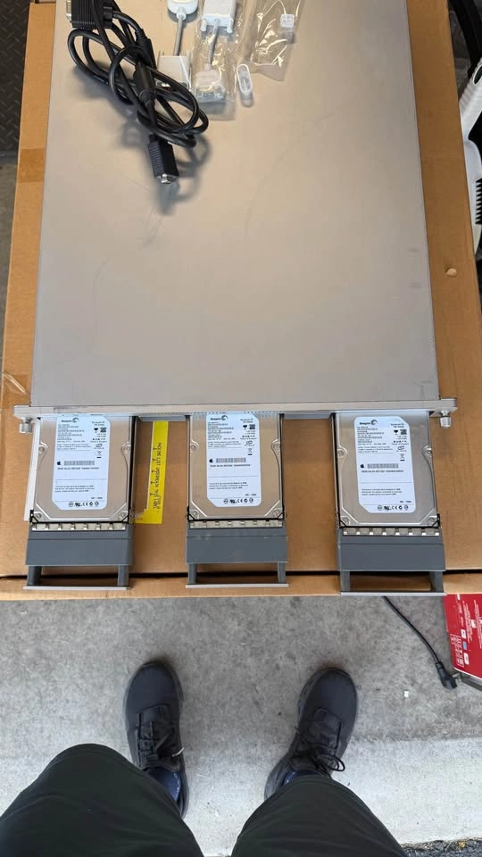 Apple Xserve 2.8GHz Server 1U w/ 3x 750GB HDDs Mac OS X Tested - photo 5