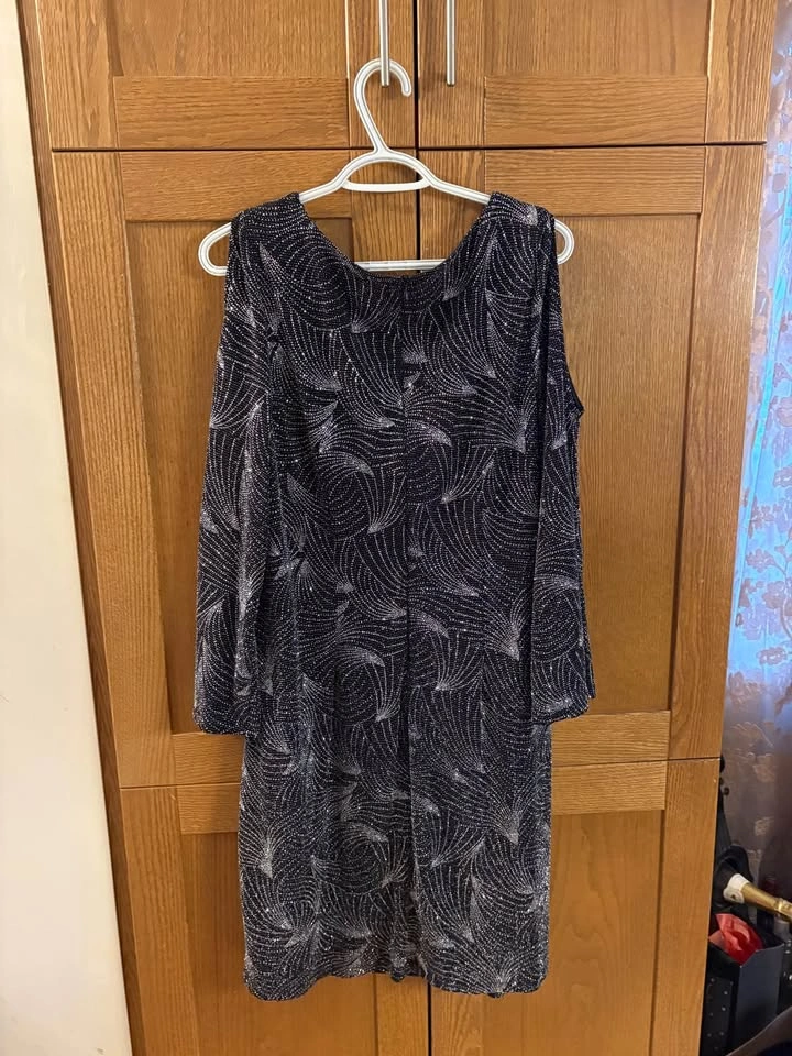 Laura size 14 rhinestone dress - photo 4
