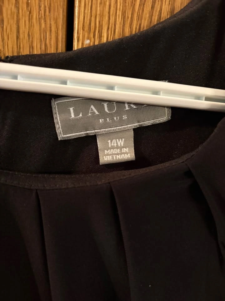 Size 14 Polka Dot Flowy Laura Dress - photo 3