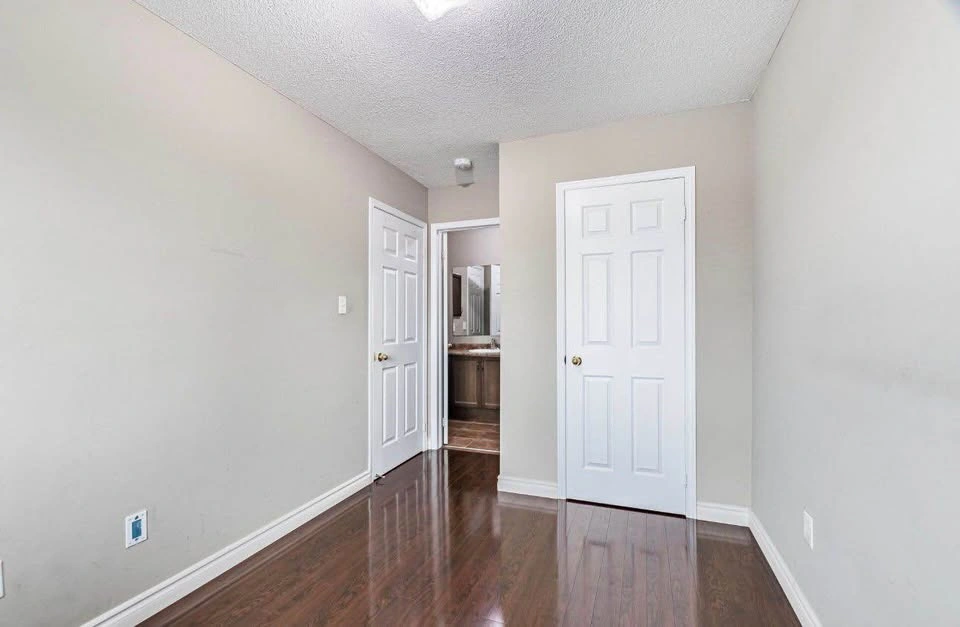 1 Bed 1 Bath House - photo 2