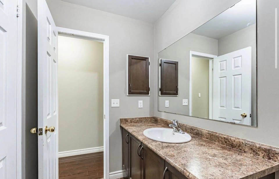 1 Bed 1 Bath House - photo 5
