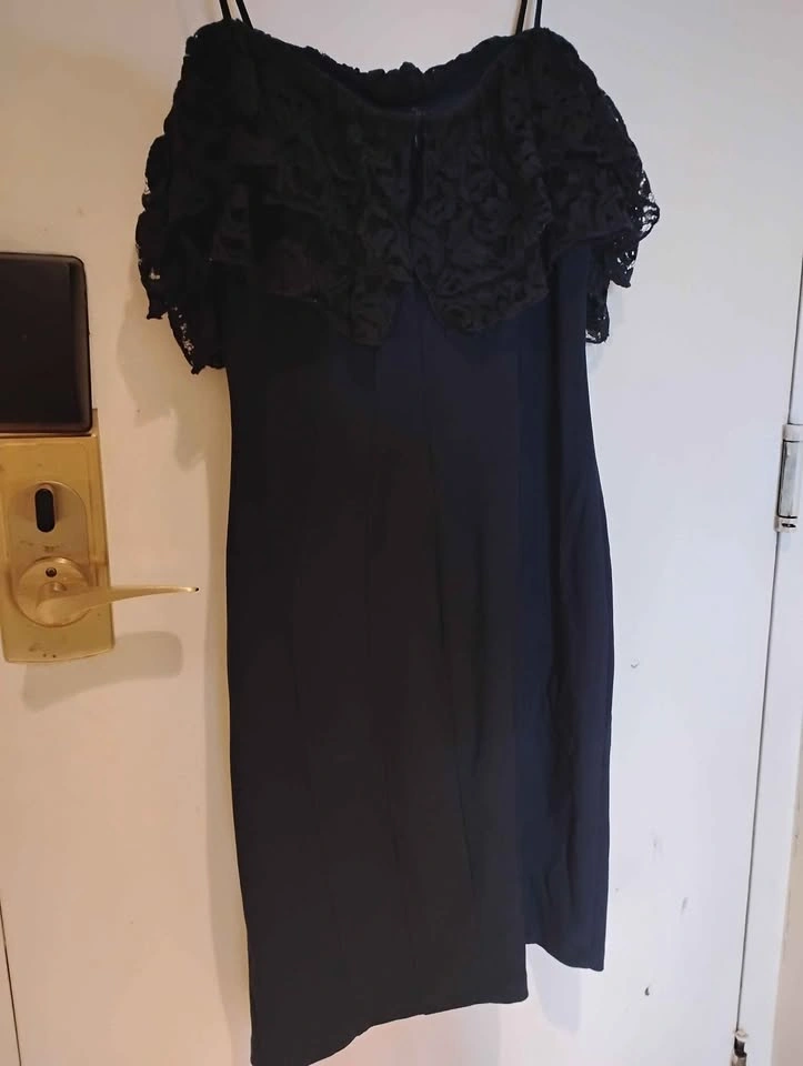 Off the Shoulder Cocktail Dress - photo 3