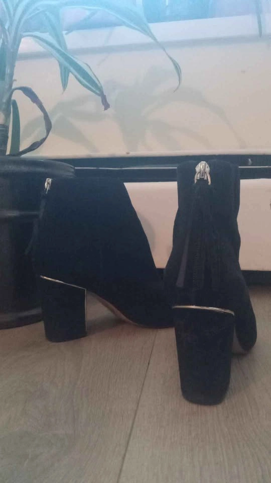Black Suede Boots - photo 4