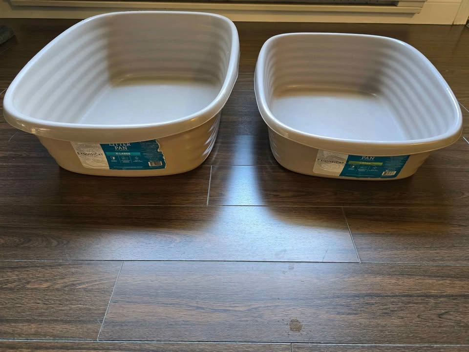 Assorted Cat Litter Pans - Tidy Cats Breeze System + 2 Exquisica - photo 3