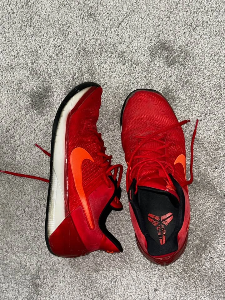 Kobe A.D University Red, Size 12 - photo 3