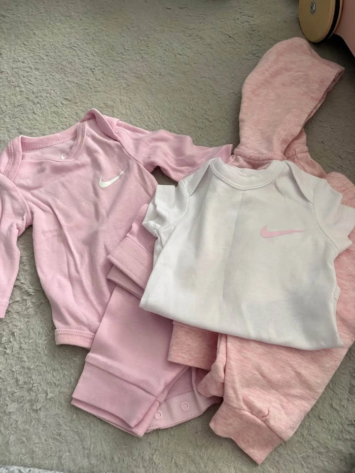 Baby girl clothes - photo 2