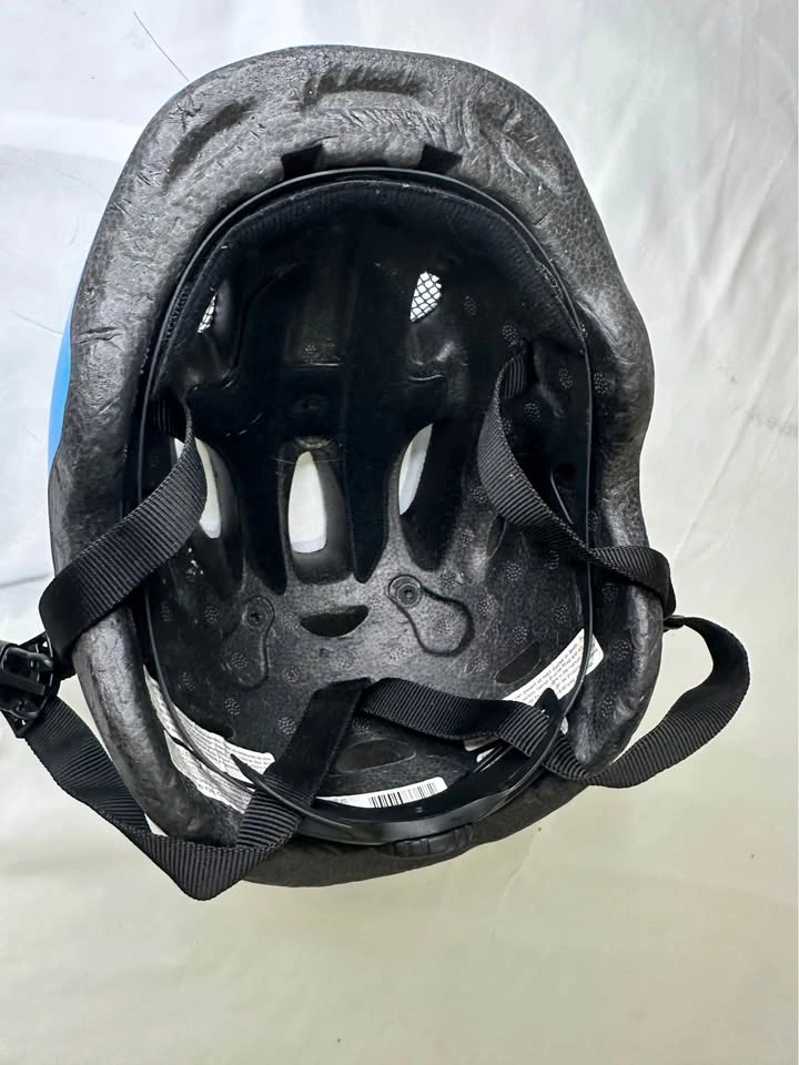 Giro boy’s XS helmet - photo 4