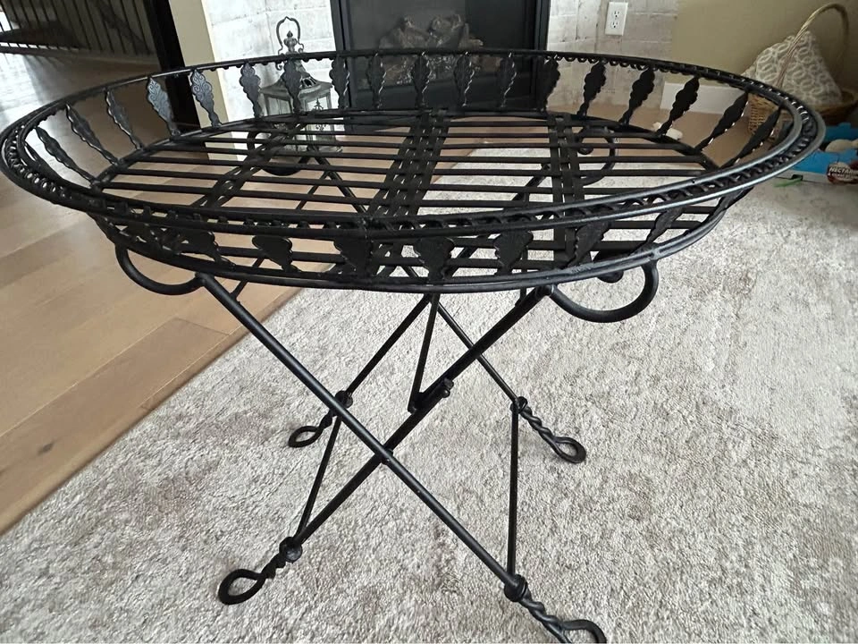 Black Metal Accent Table - photo 2