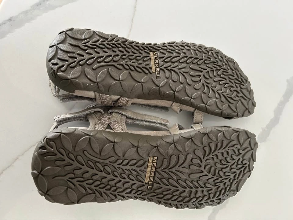 Ladies Merrell Sandals - Size 10 - photo 2