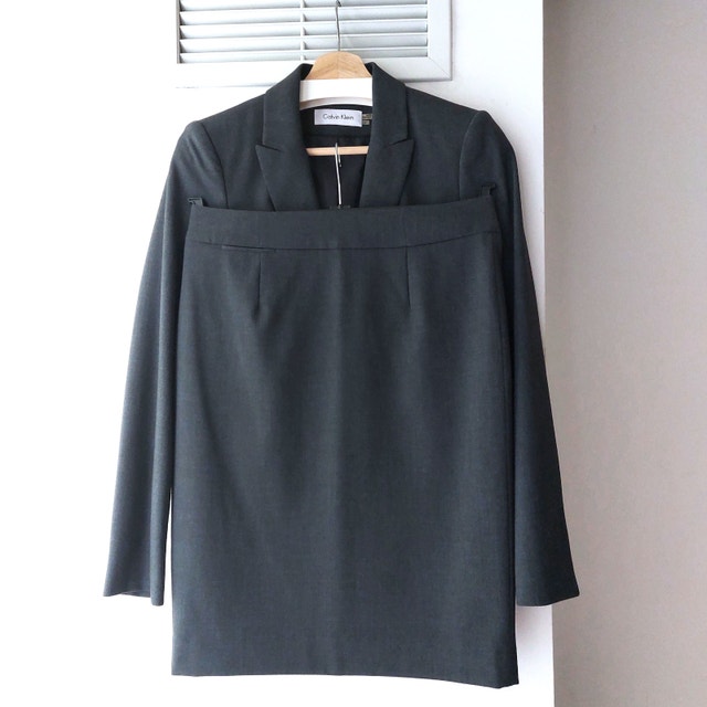 Calvin Klein Women's Grey Skirt Suit - Blazer 2, Skirt 4