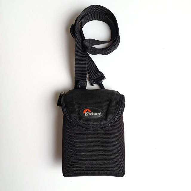 Lowepro Compact Camera Pouch - Downtown Toronto Pickup
