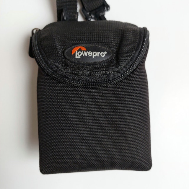 Lowepro Compact Camera Pouch - Downtown Toronto Pickup - photo 2