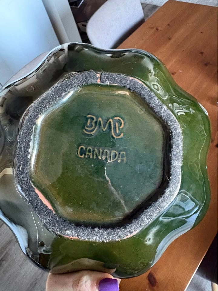 Blue Mountain Pottery Bowl and Mini Pot - photo 2