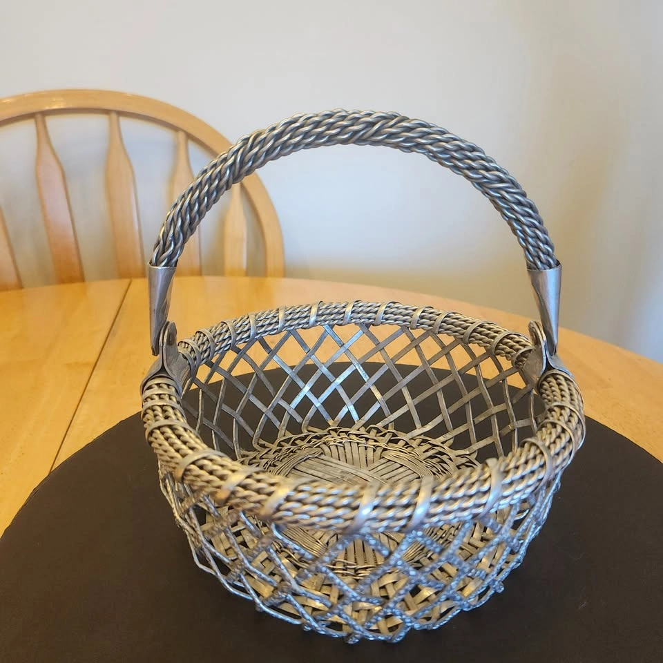 Metal and Wire Basket - photo 5