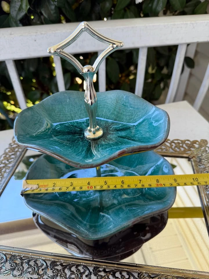 Vintage Blue Mountain Pottery tiered catch-all tray - photo 3