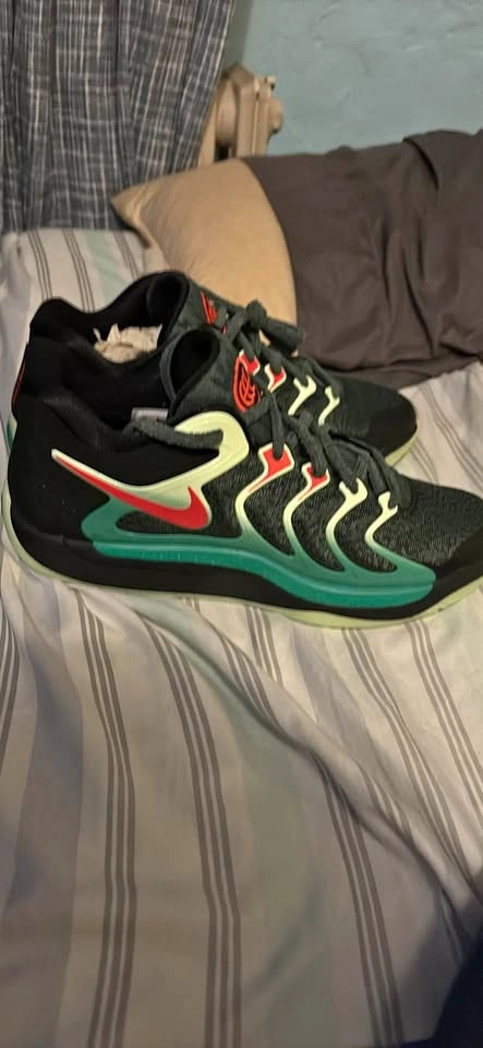 KD 17 Size 11