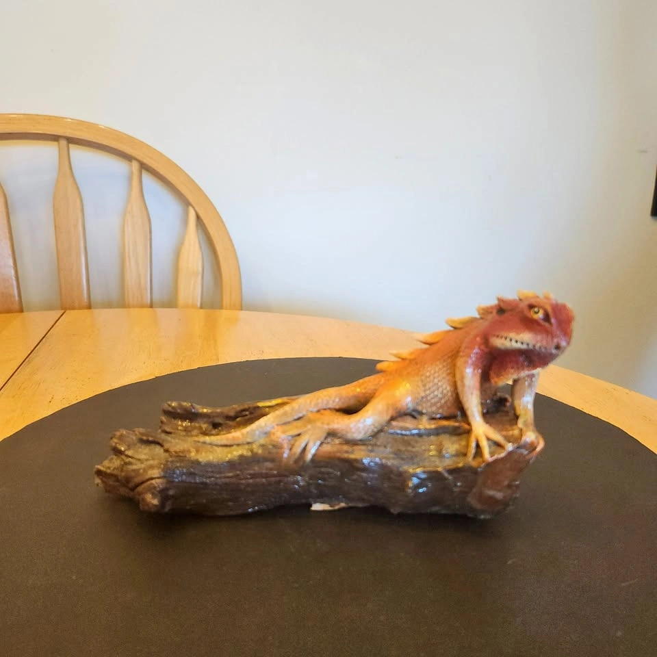 Wizard the Lizard on Perch Resin Decor