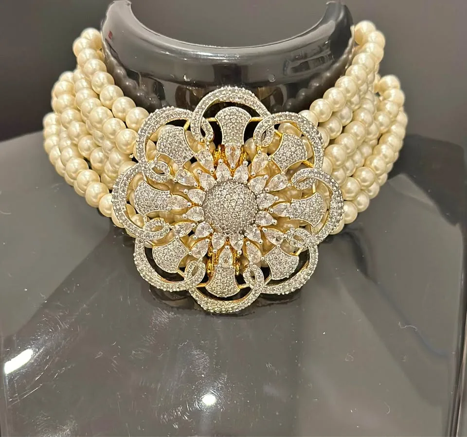 Pearl choker set jewelry/ jewellery/ jewelery thumbnail