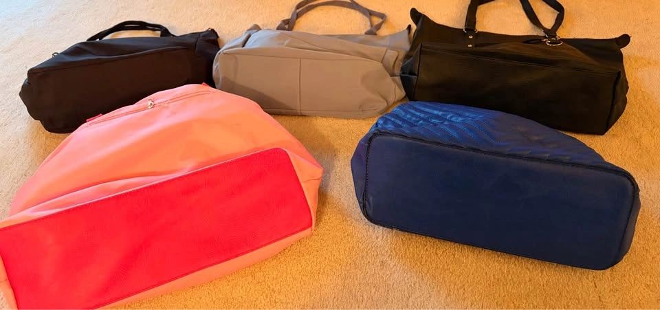 Large Handbags in Excellent Condition - photo 5