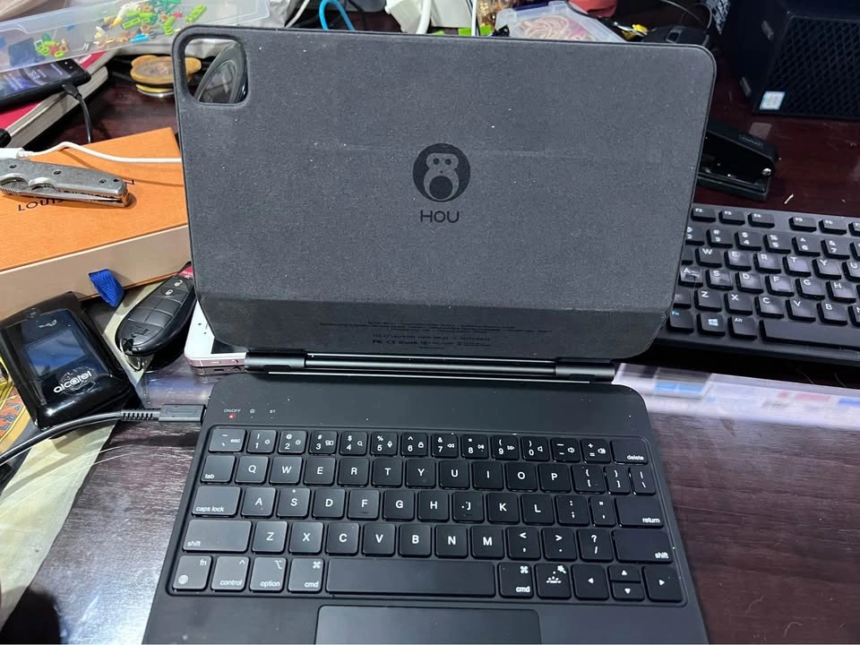 iPad keyboard MF11 HOU - photo 2