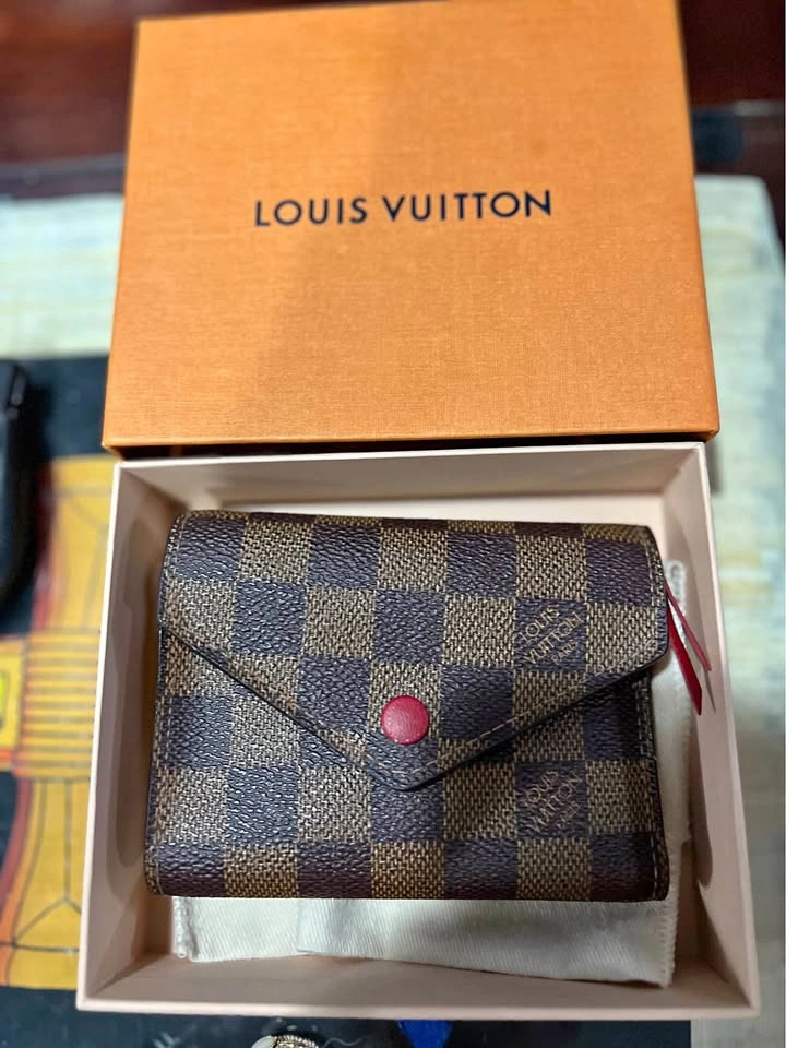 Louis Vuitton Victorine